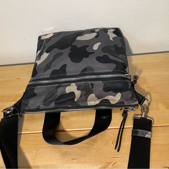 shortyLOVE Amuse camo medium tote bag - Picture 6 of 13